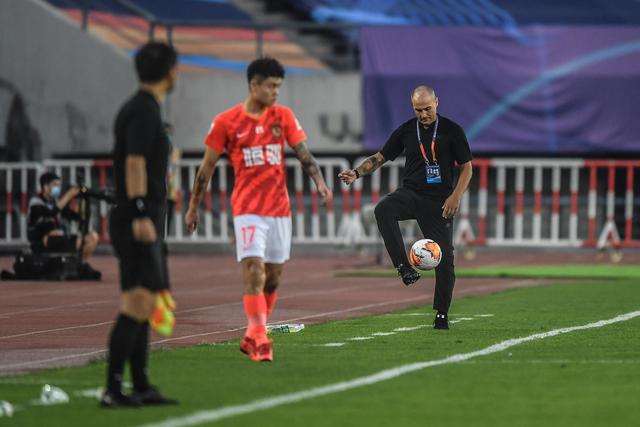 詹姆斯30+得分传奇继续 湖人或送独行侠6连败